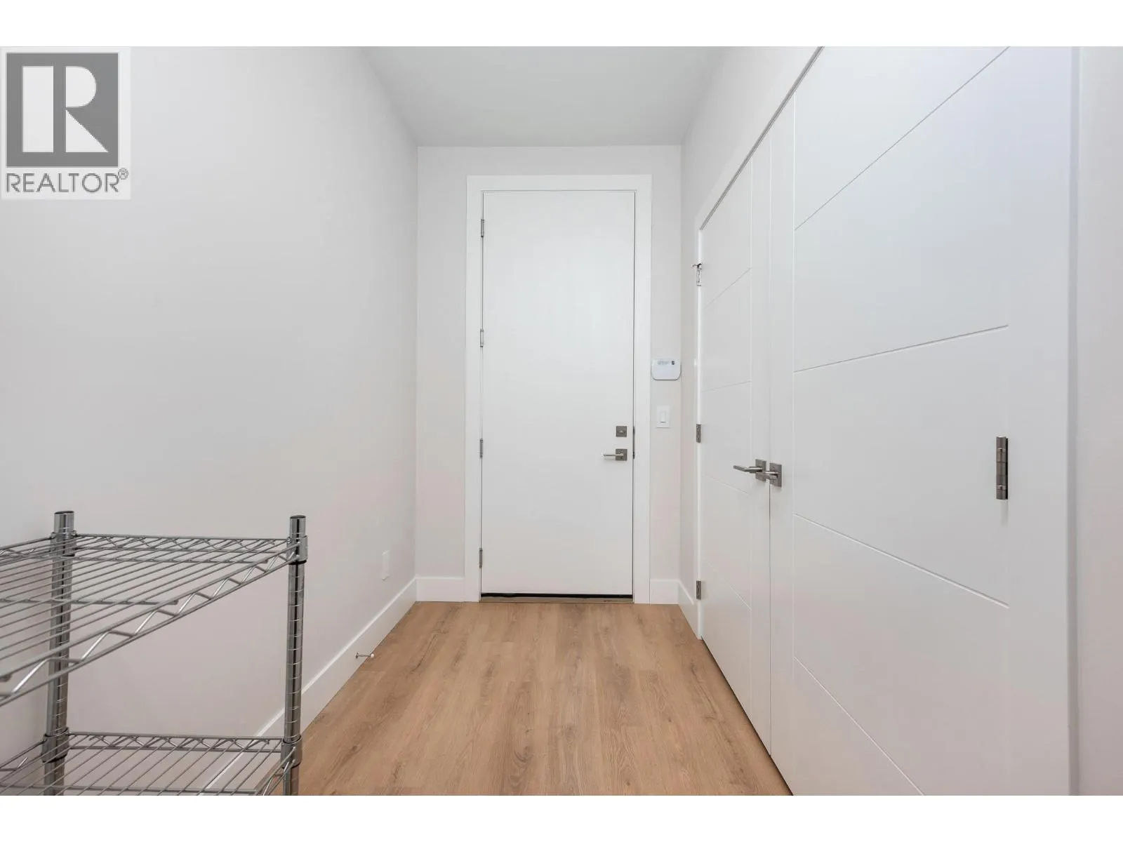 9839 Beacon Hill Crescent