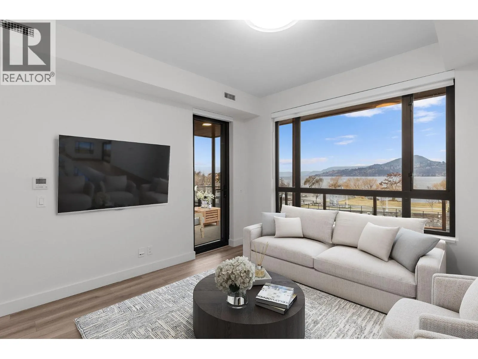 3051 Abbott Street Unit# 213