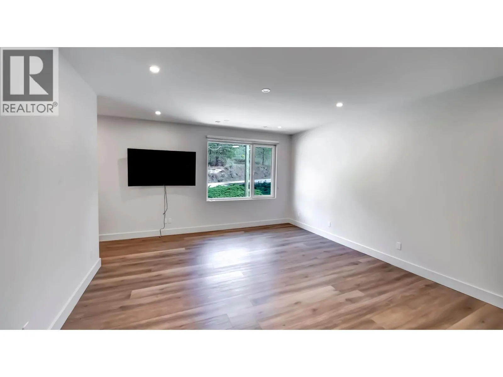 110 Eastside Road