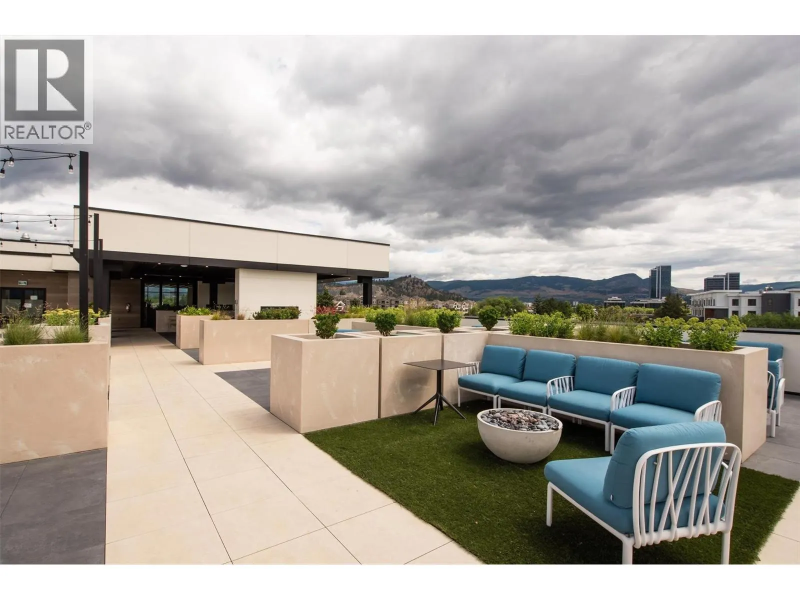 1274 Devonshire Avenue Unit# 405