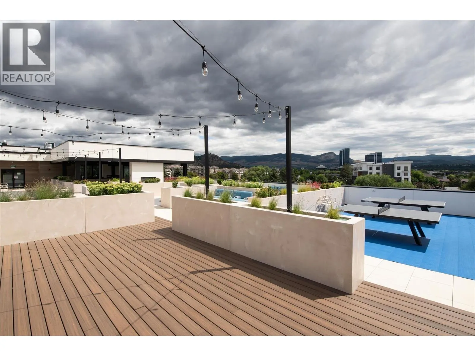 1274 Devonshire Avenue Unit# 405