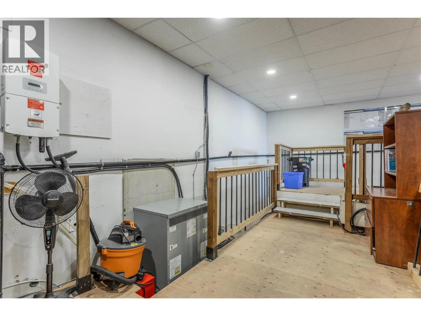 2550 Acland Road Unit# 25