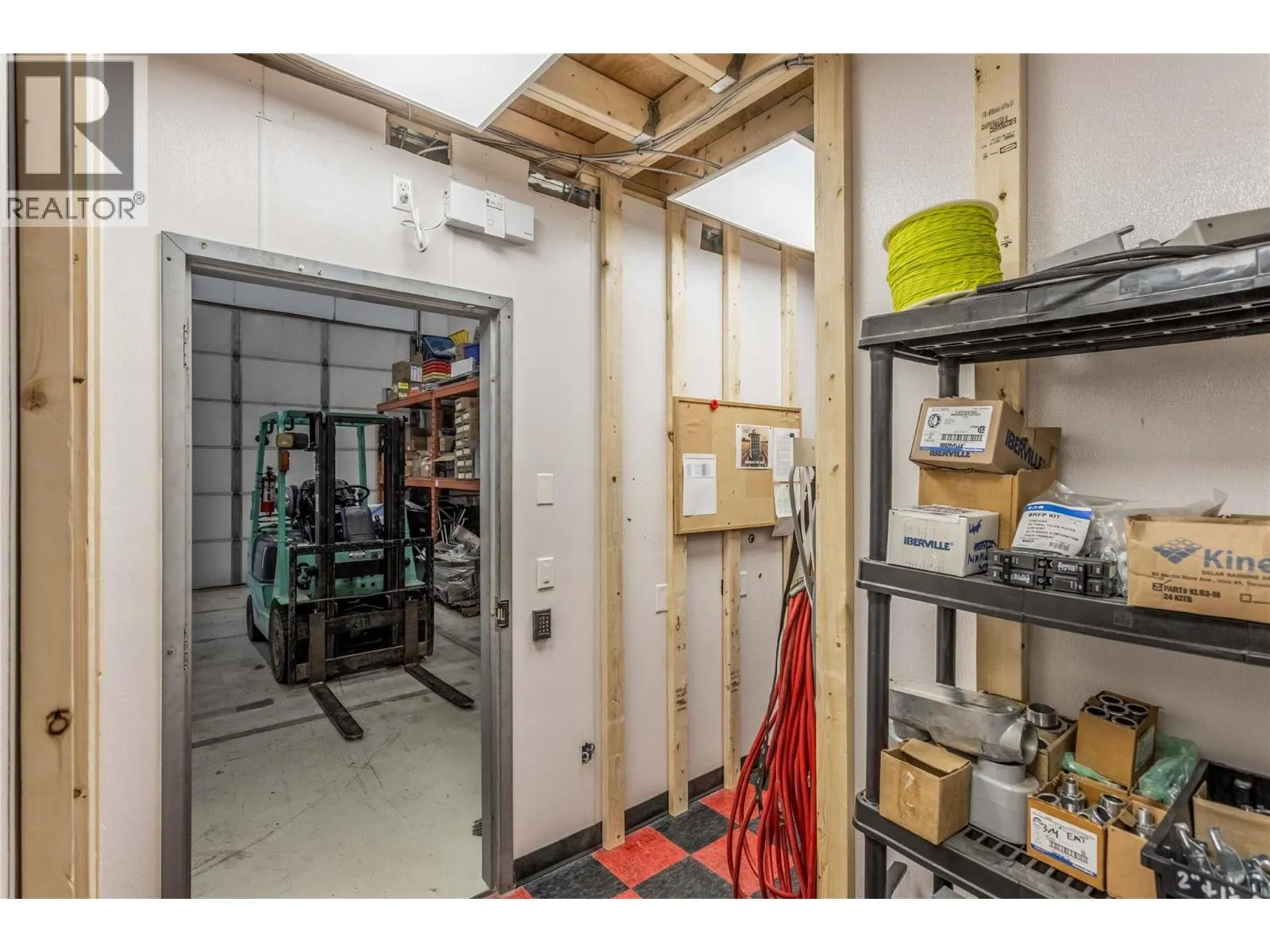 2550 Acland Road Unit# 25