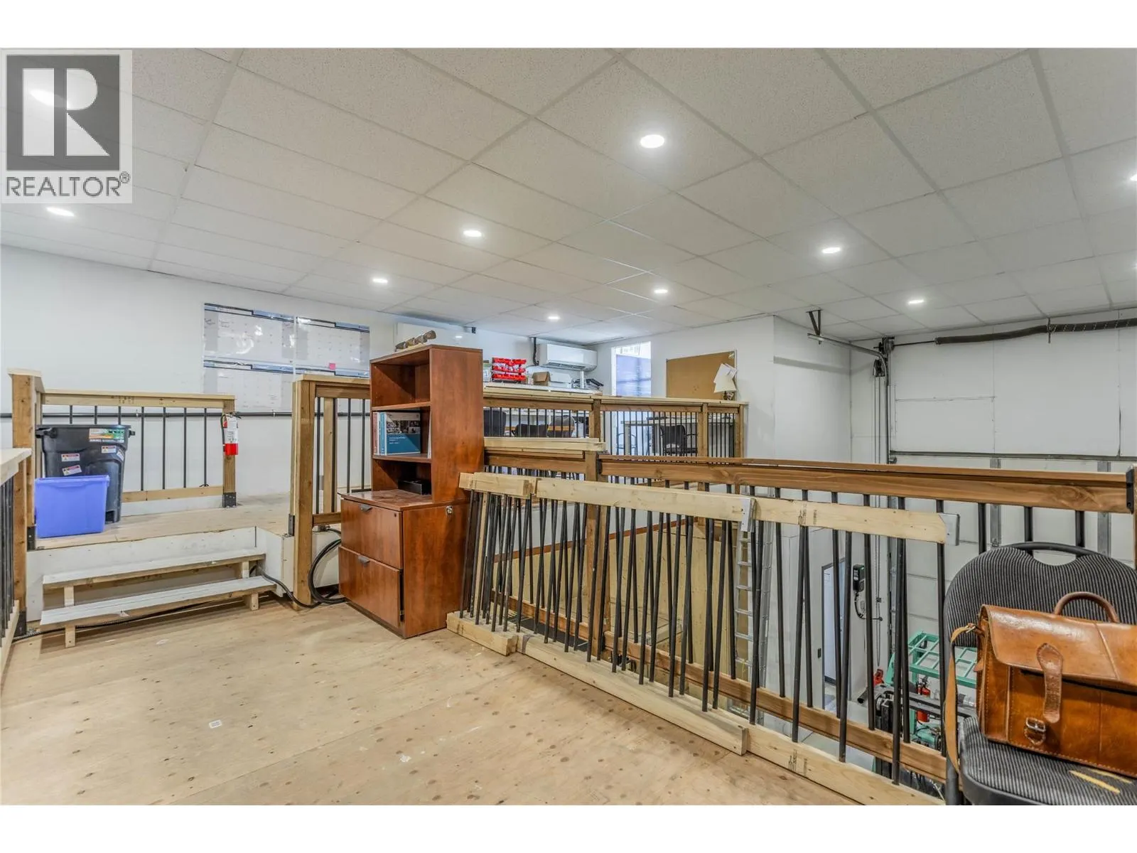 2550 Acland Road Unit# 25