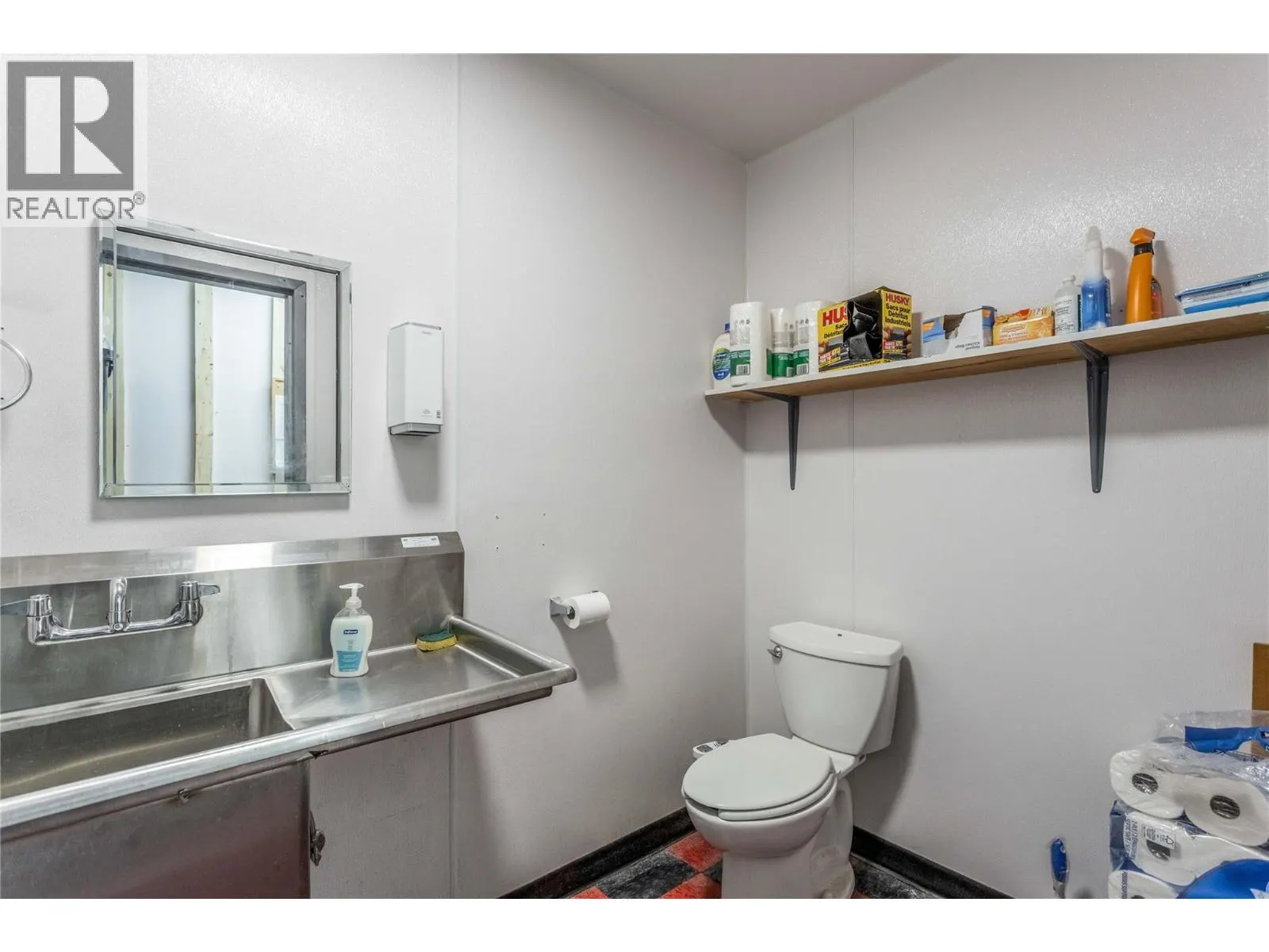 2550 Acland Road Unit# 25