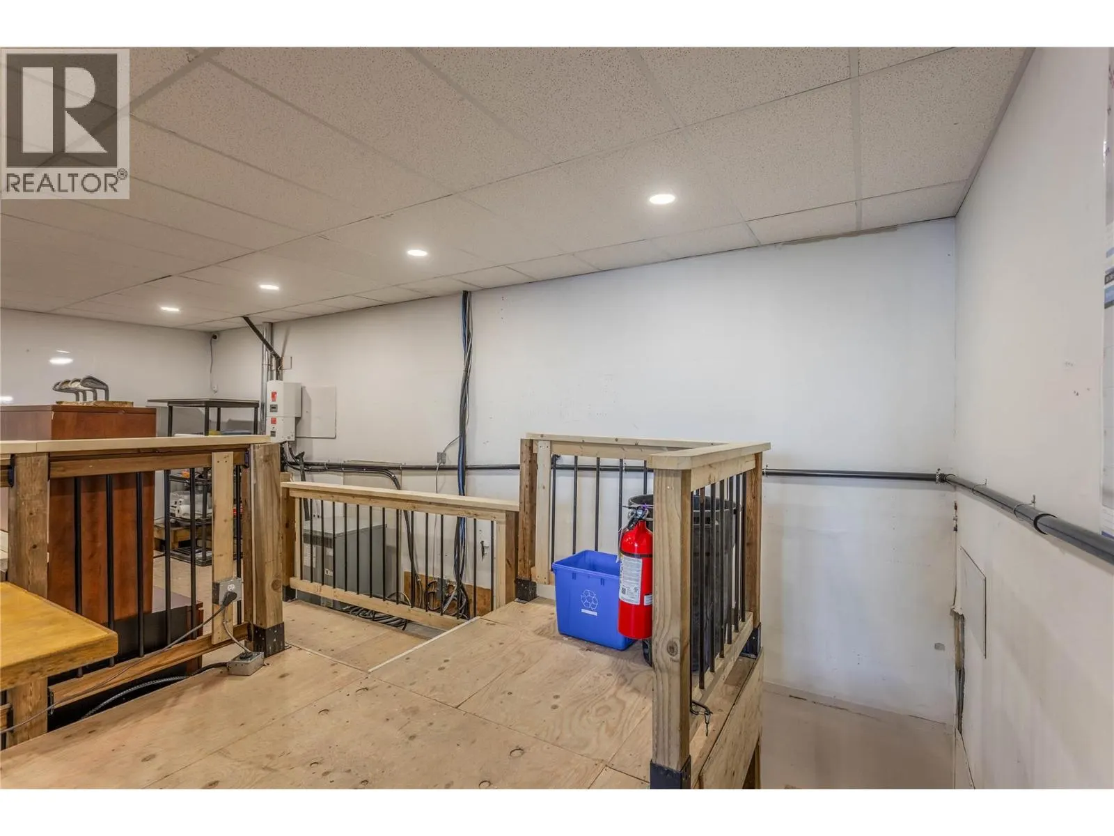 2550 Acland Road Unit# 25