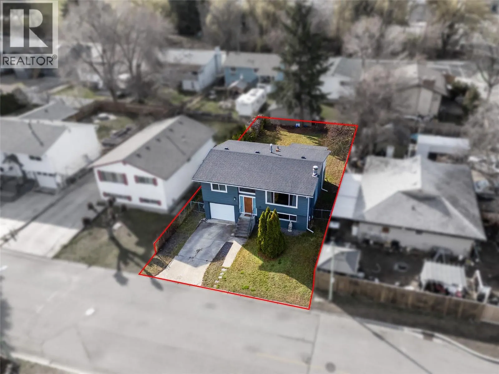 909 Grenfell Court
