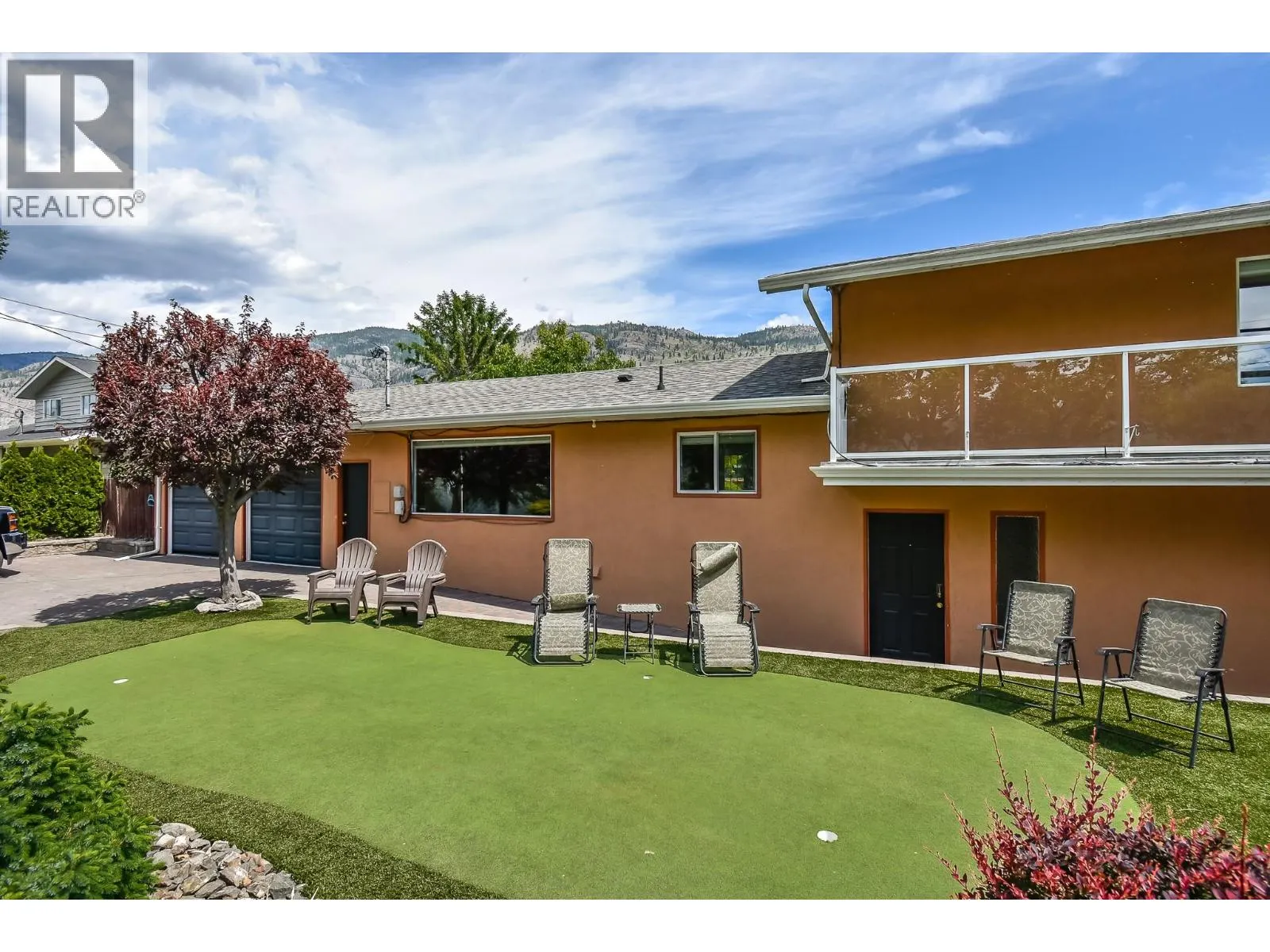 5005 LAKESHORE Drive Unit# 111