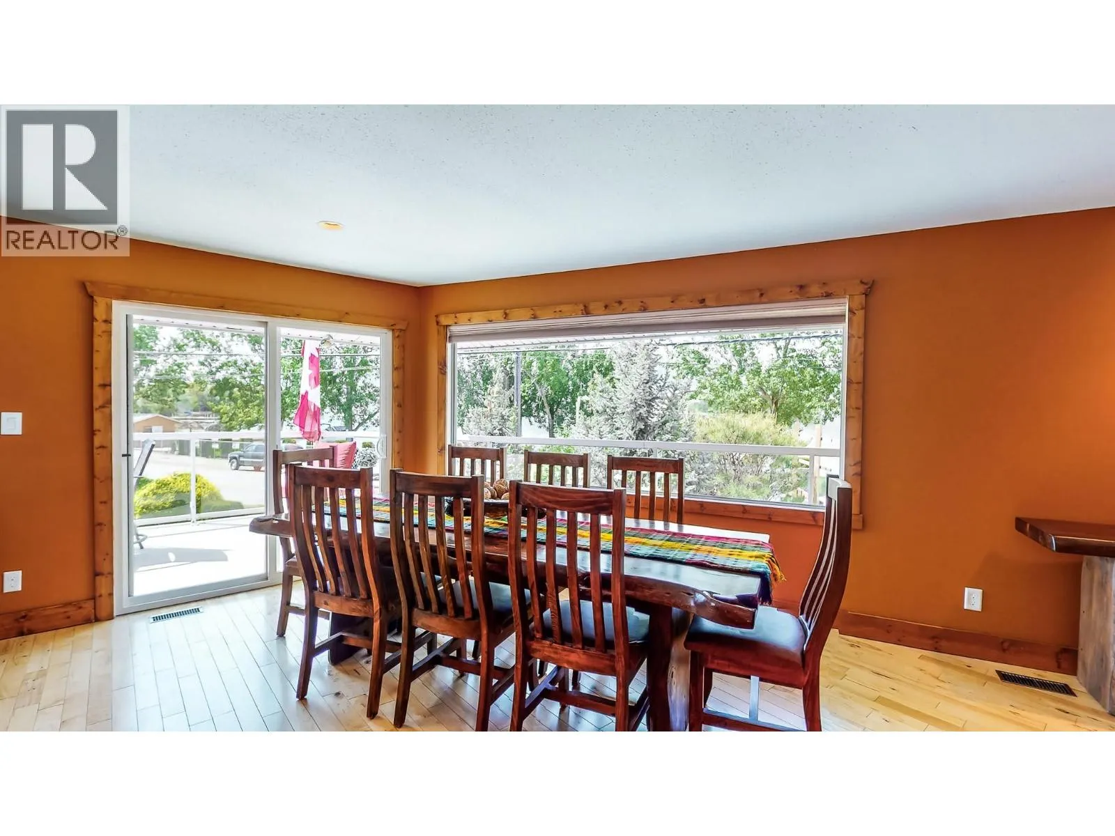 5005 LAKESHORE Drive Unit# 111