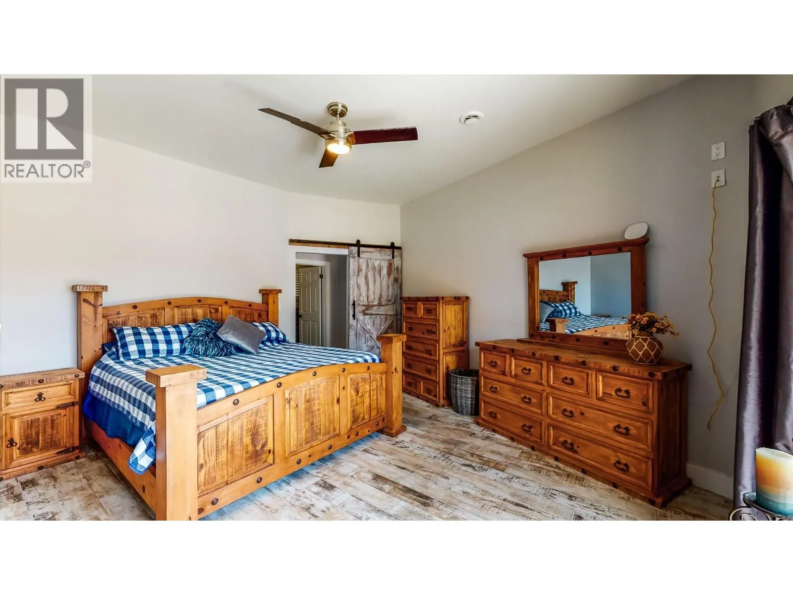 5005 LAKESHORE Drive Unit# 111