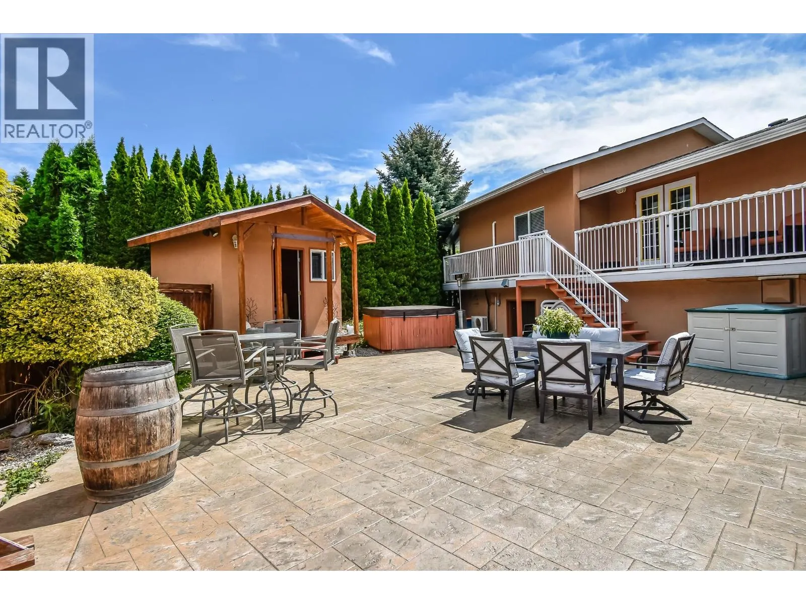 5005 LAKESHORE Drive Unit# 111