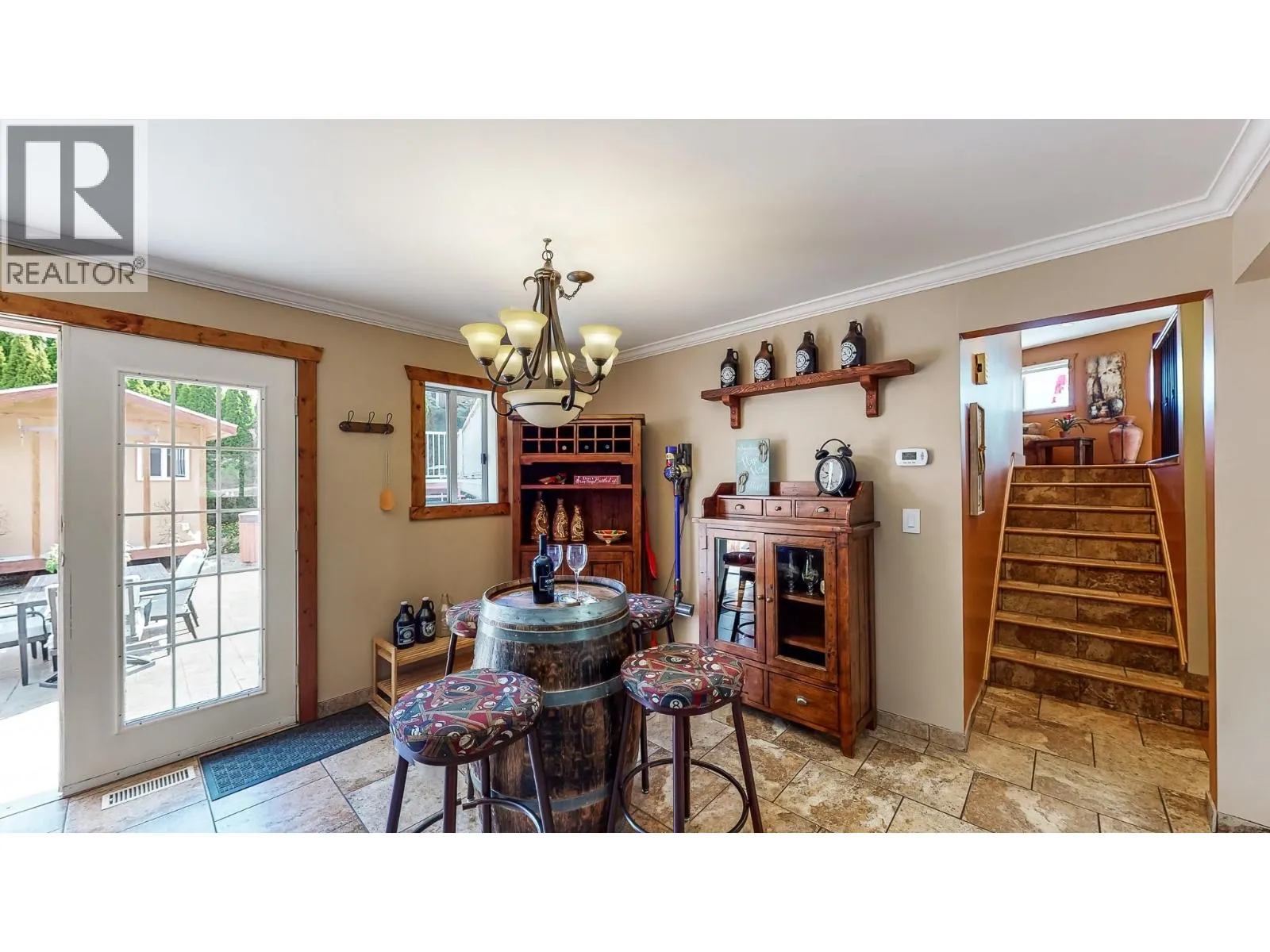 5005 LAKESHORE Drive Unit# 111