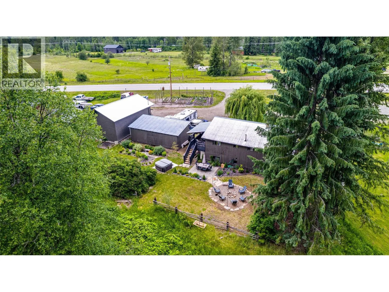 1206 Highway 6 Highway
