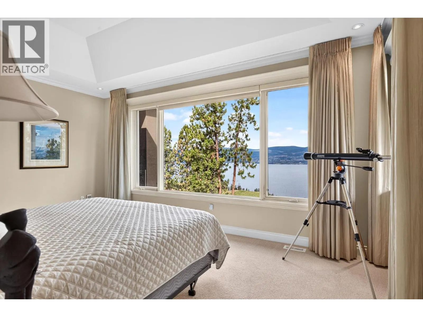 5386 Tanager Court