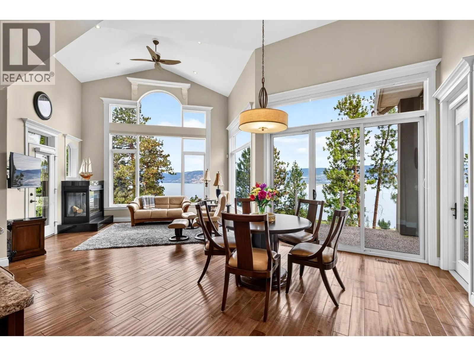 5386 Tanager Court