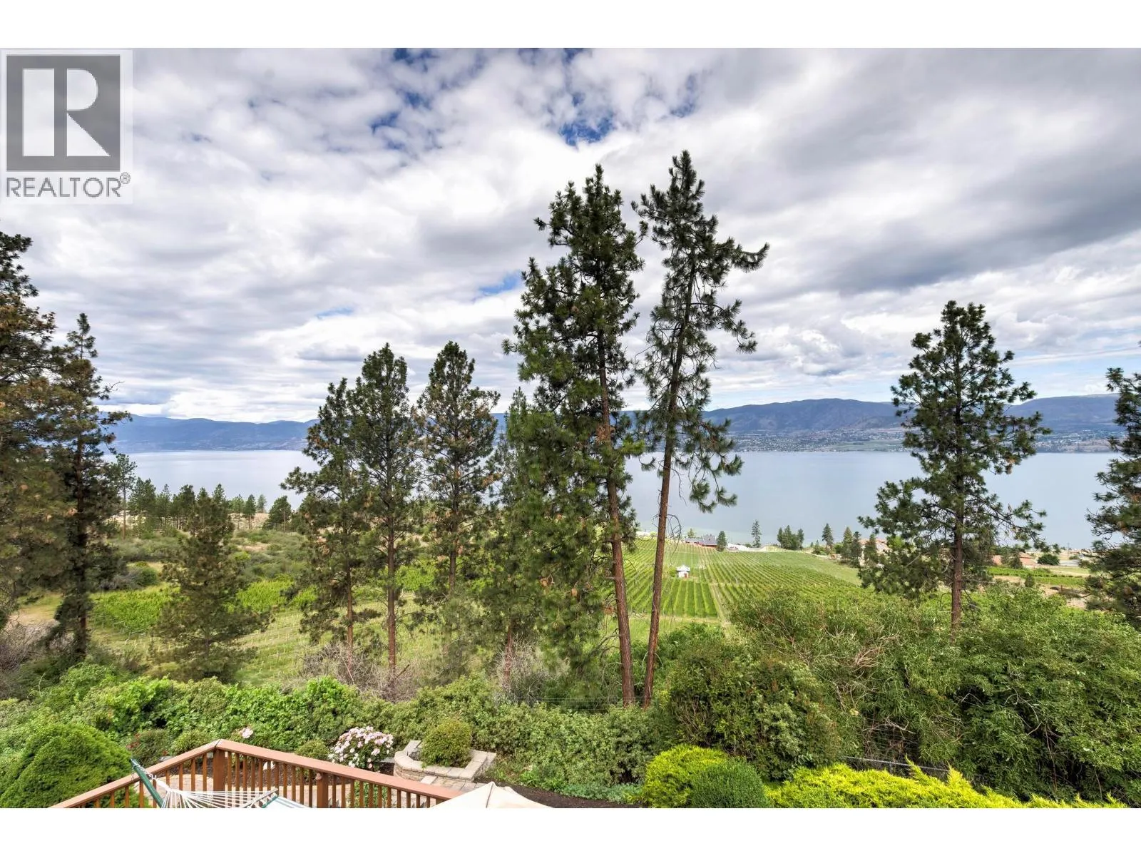 5386 Tanager Court