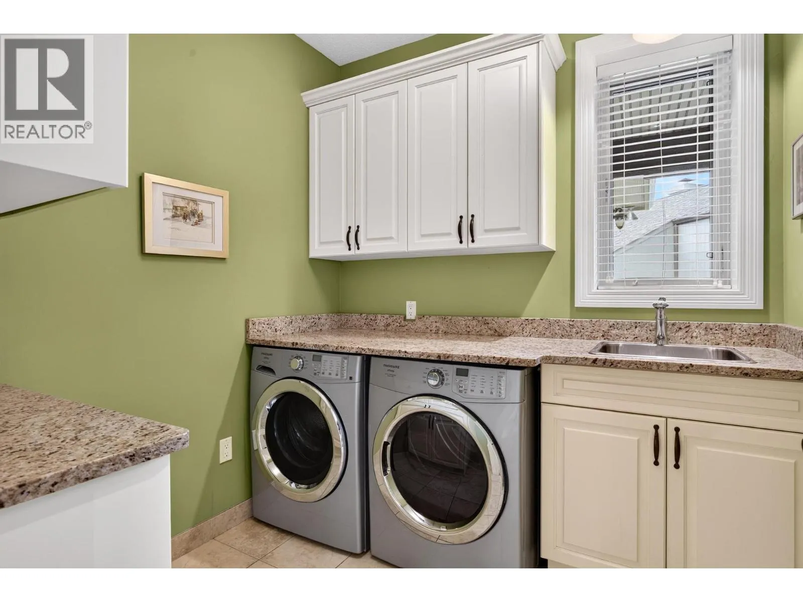 5386 Tanager Court