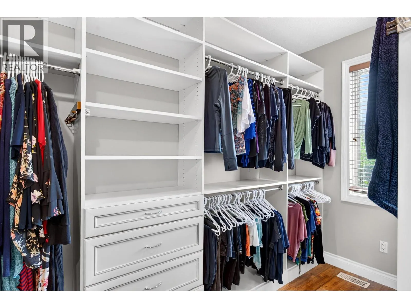 5386 Tanager Court