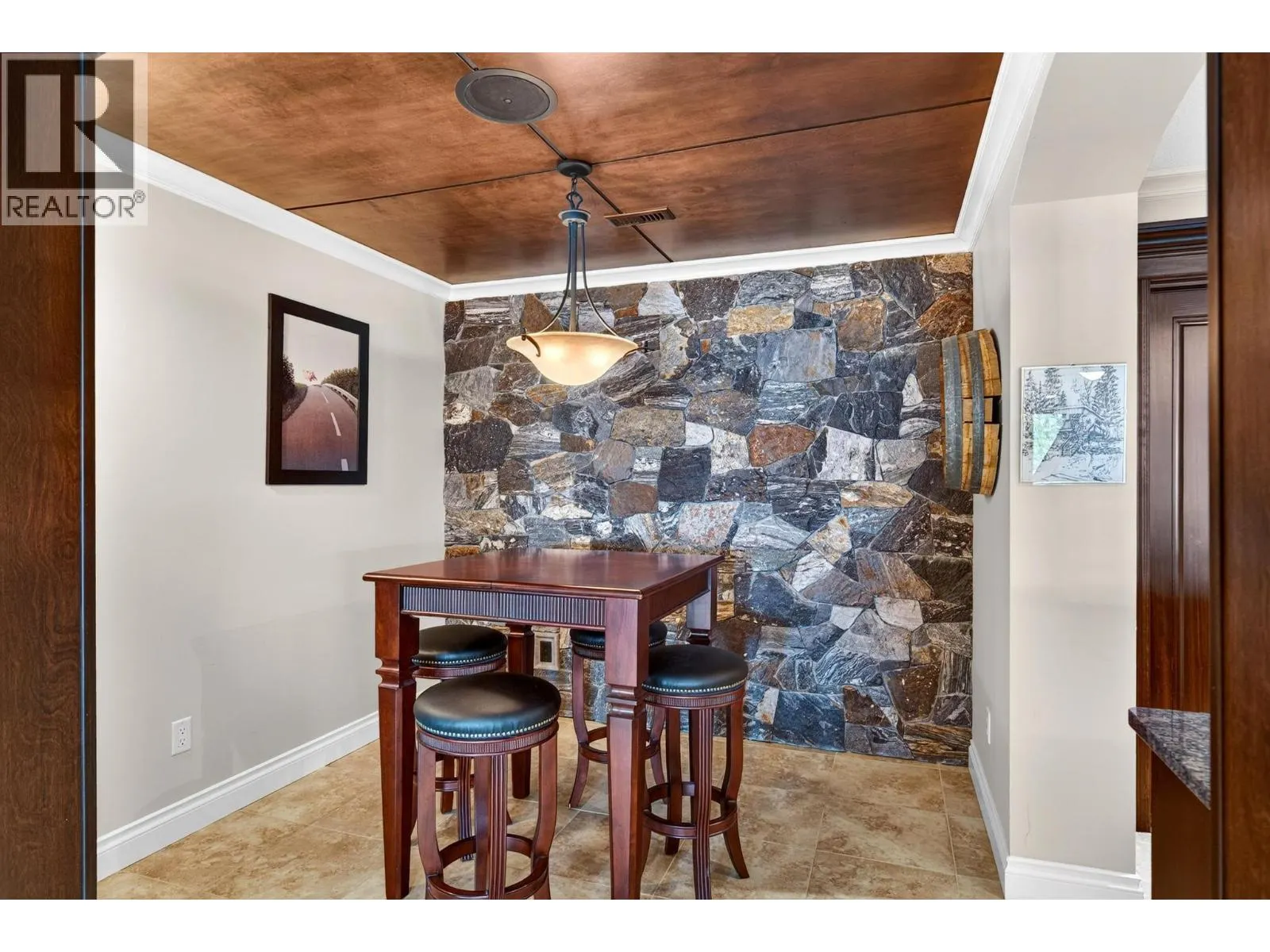 5386 Tanager Court