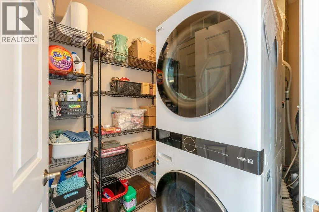 6514 MEADOWS Drive Unit# 8