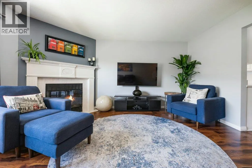 6514 MEADOWS Drive Unit# 8