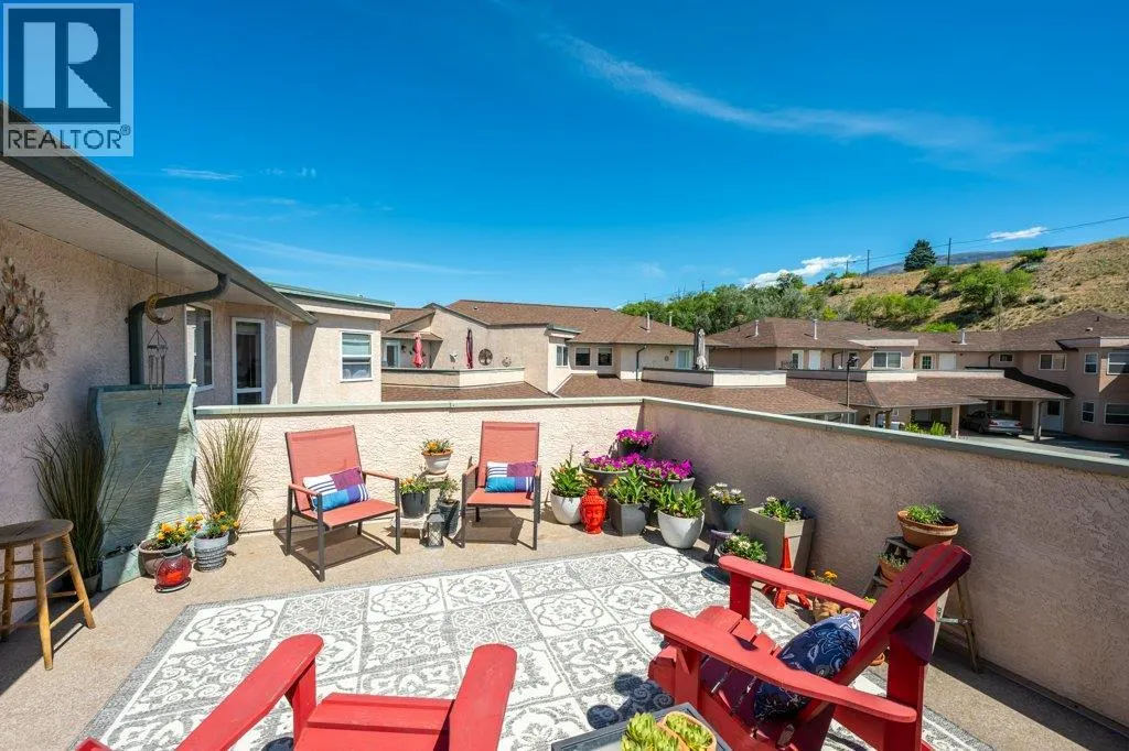 6514 MEADOWS Drive Unit# 8