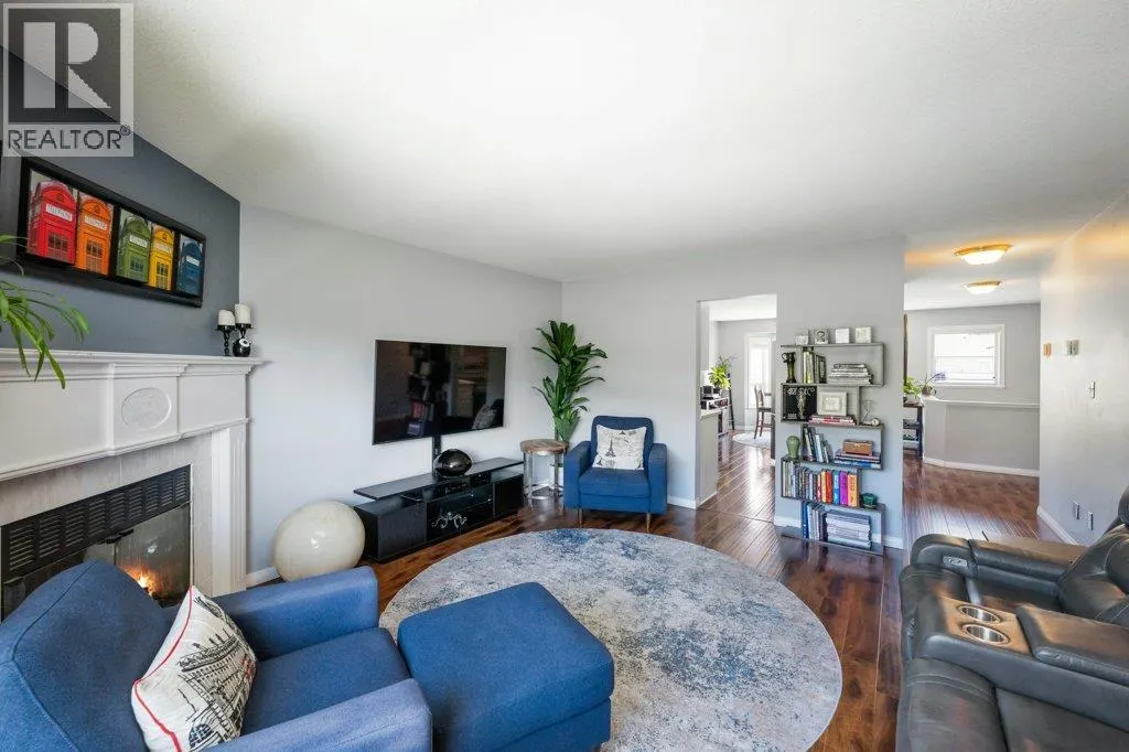 6514 MEADOWS Drive Unit# 8
