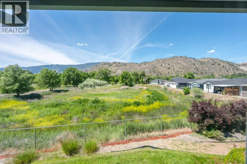 6514 MEADOWS Drive Unit# 8