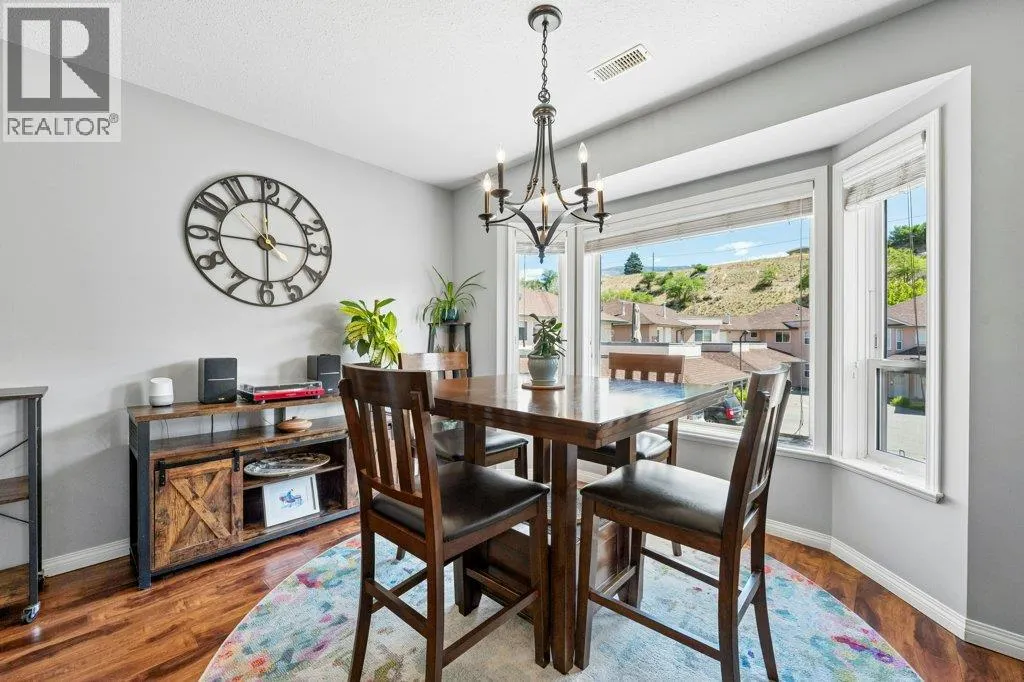 6514 MEADOWS Drive Unit# 8