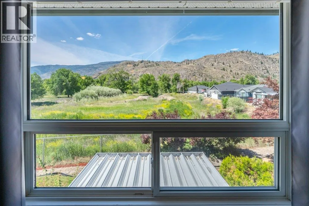6514 MEADOWS Drive Unit# 8