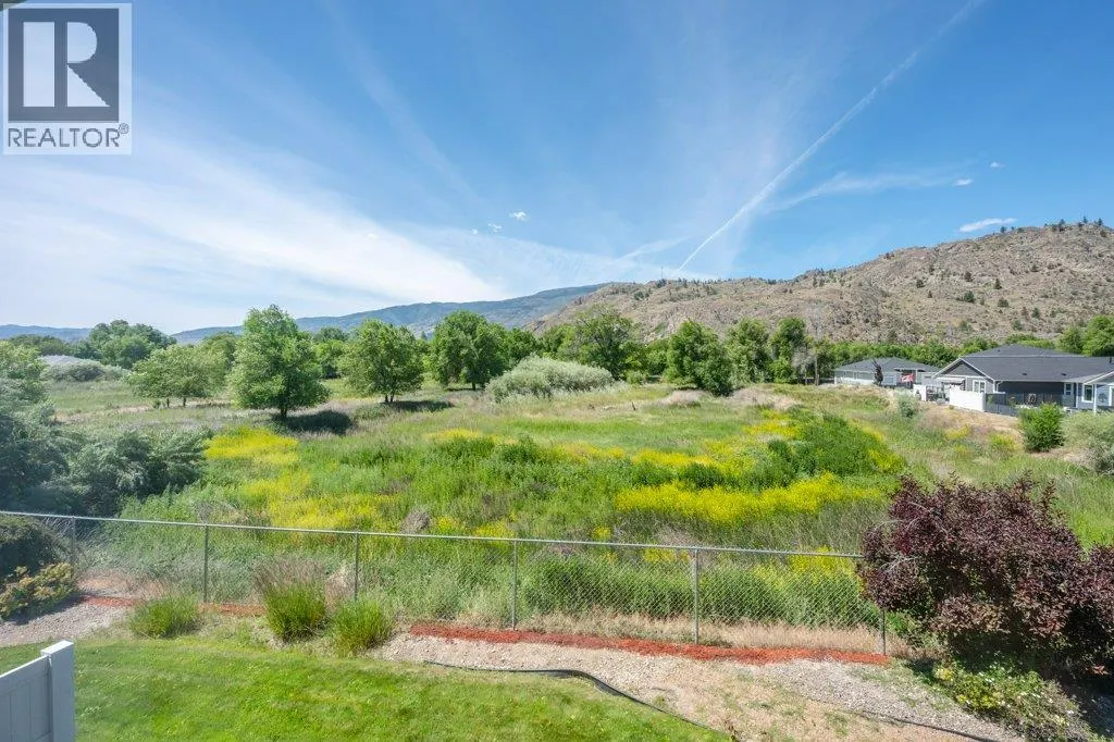 6514 MEADOWS Drive Unit# 8