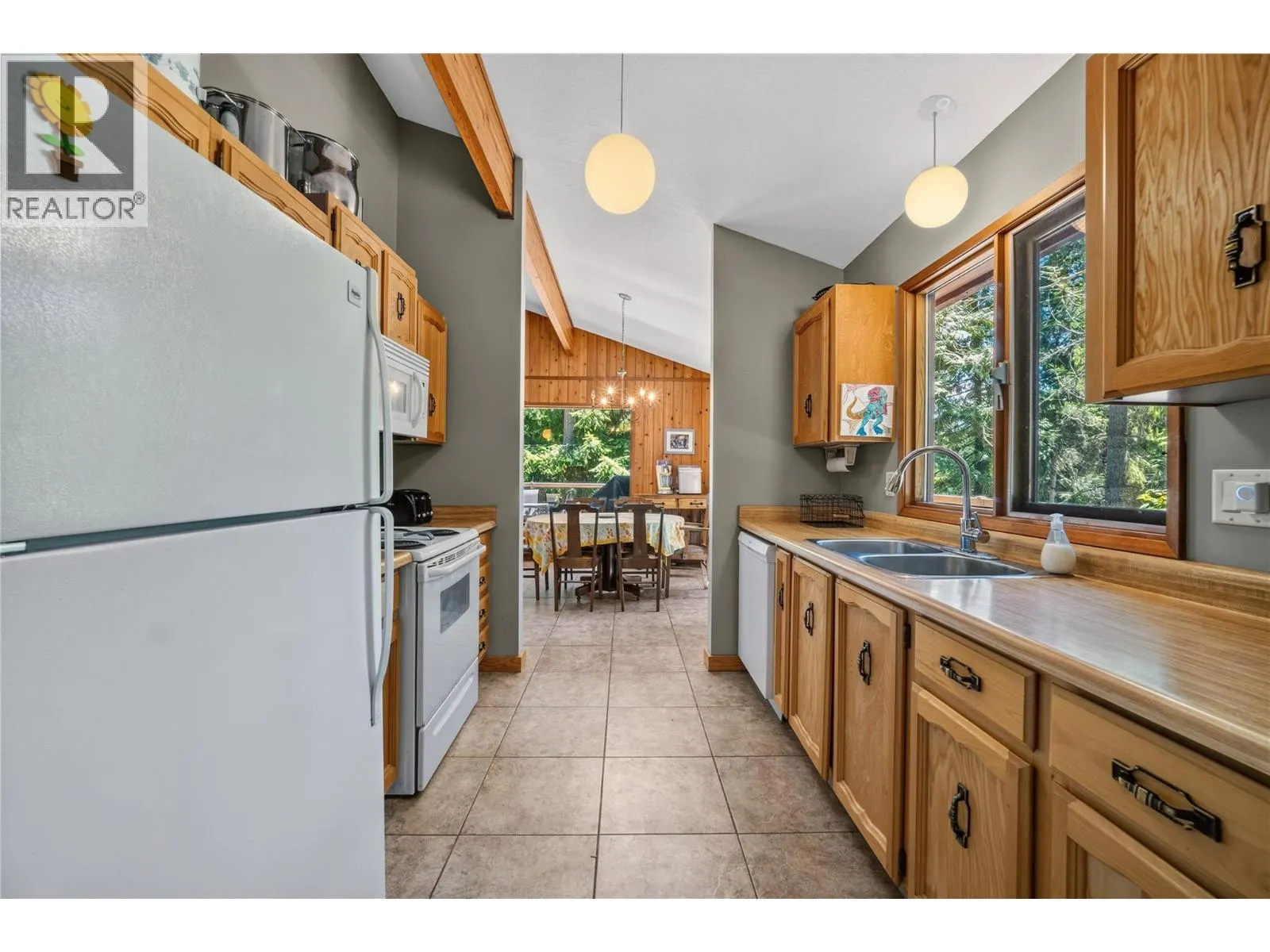 7429 Sunnybrae Canoe Point Road Unit# 28