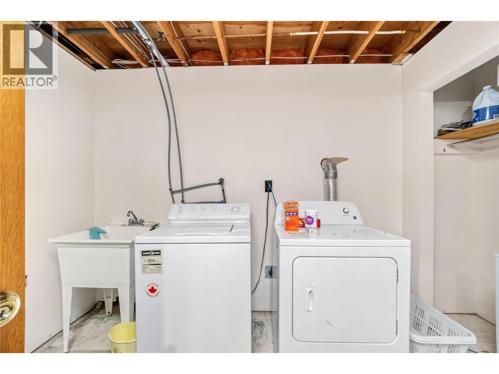 7429 Sunnybrae Canoe Point Road Unit# 28