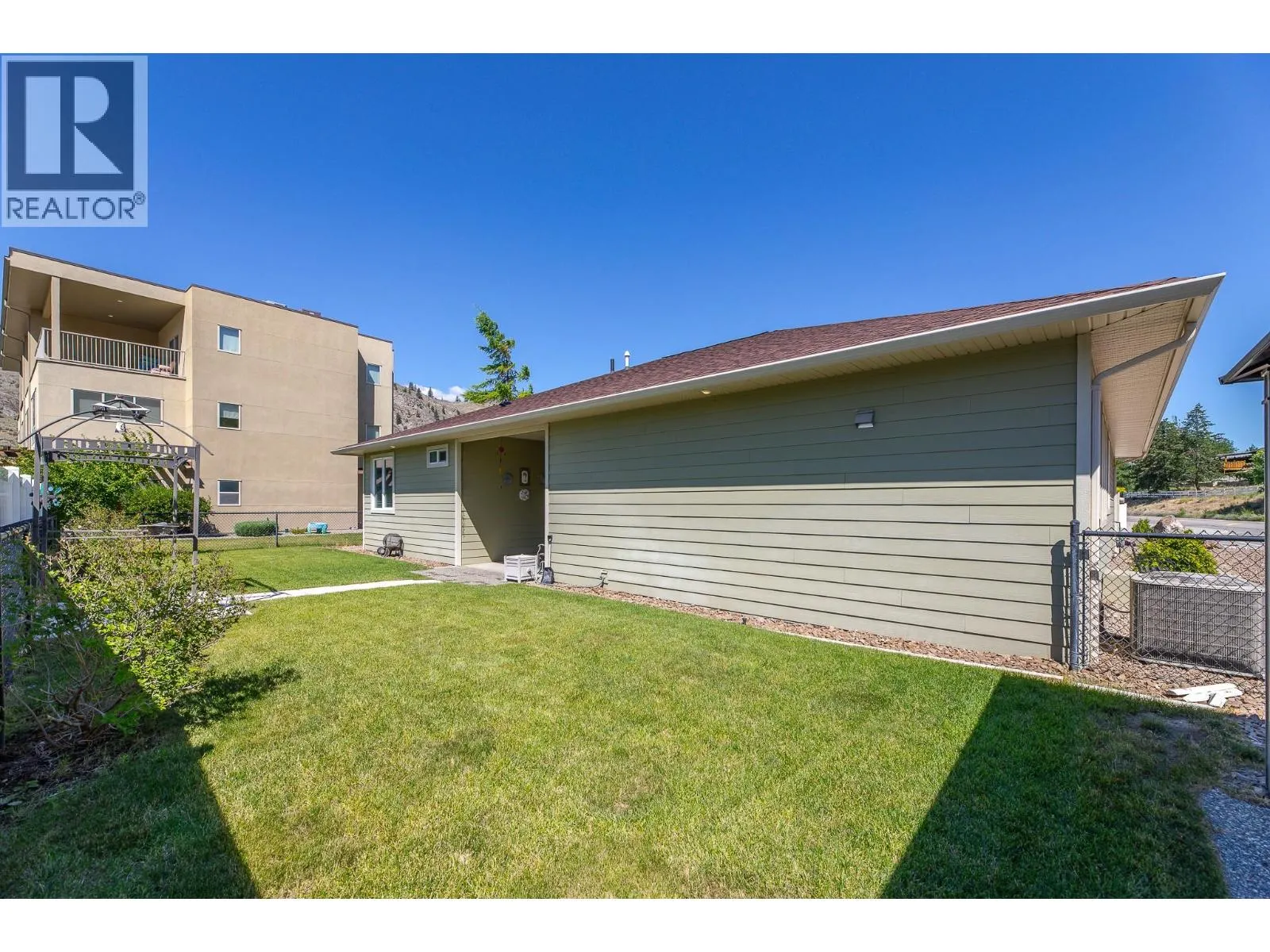 6602 Oxbow Crescent