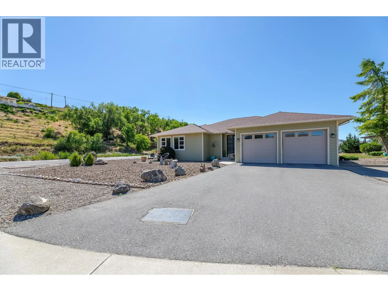 6602 Oxbow Crescent