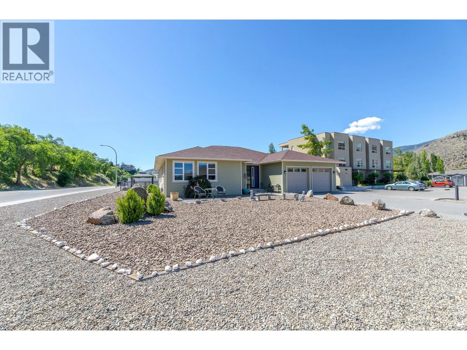 6602 Oxbow Crescent