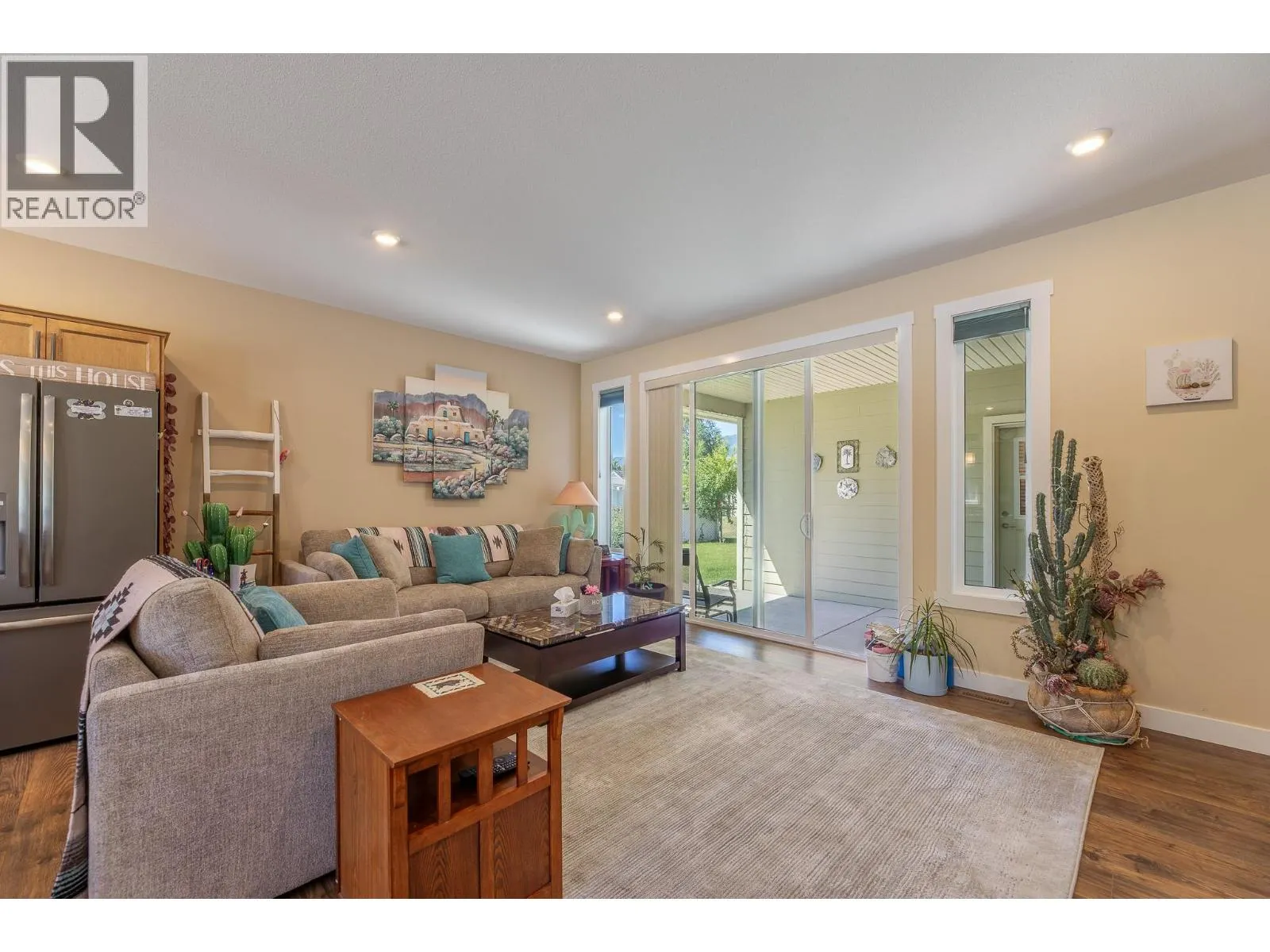 6602 Oxbow Crescent
