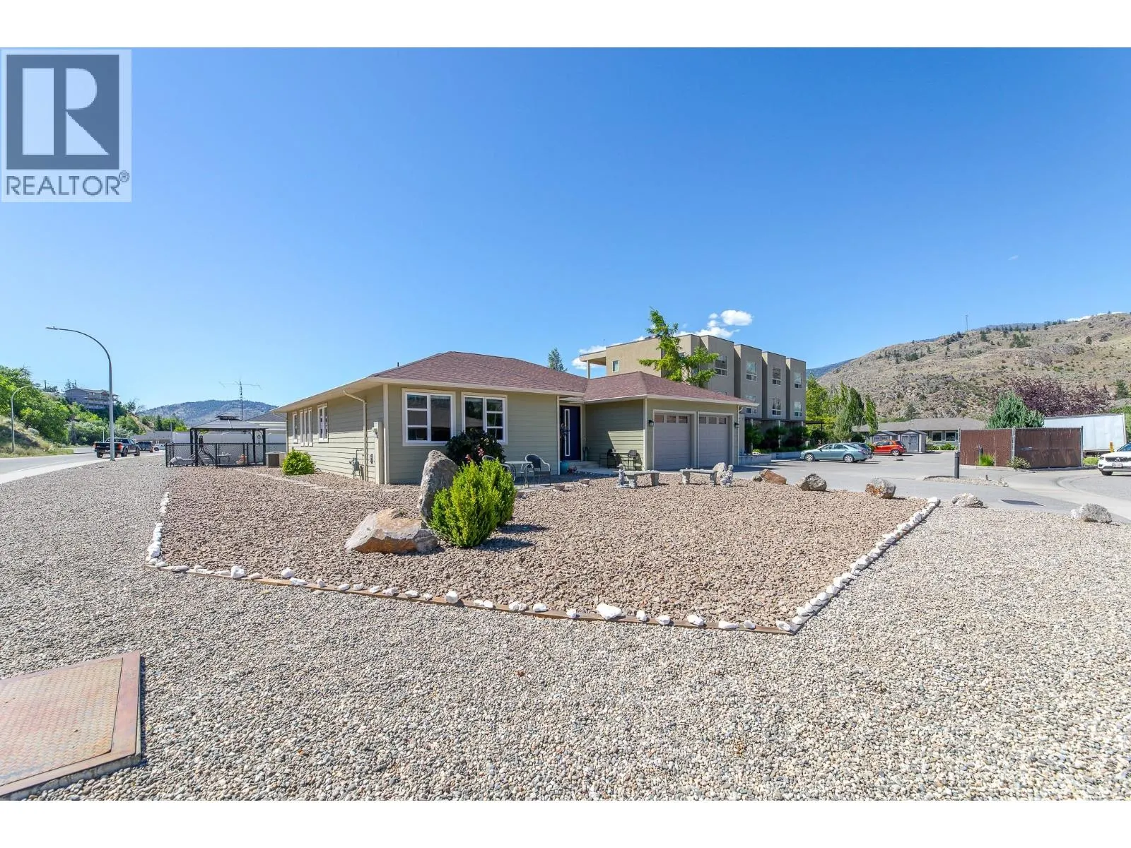 6602 Oxbow Crescent