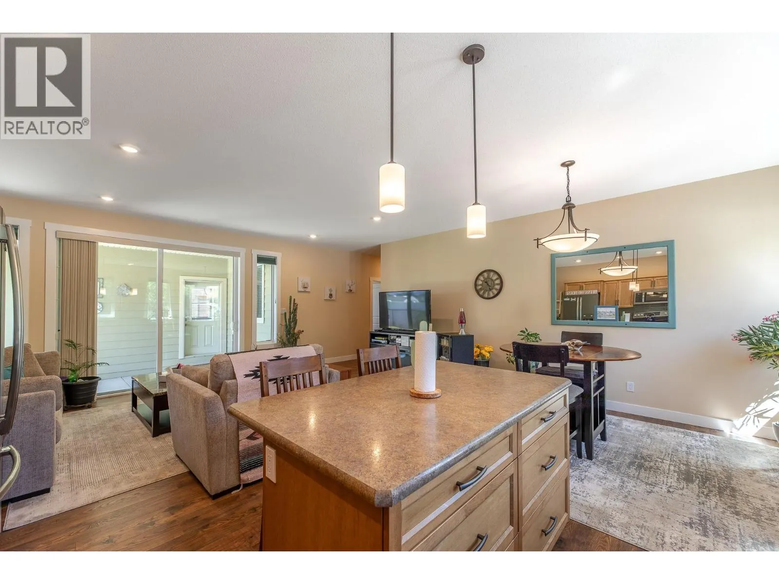 6602 Oxbow Crescent