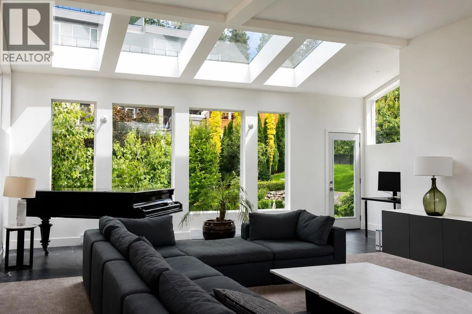 319 Carmel Crescent