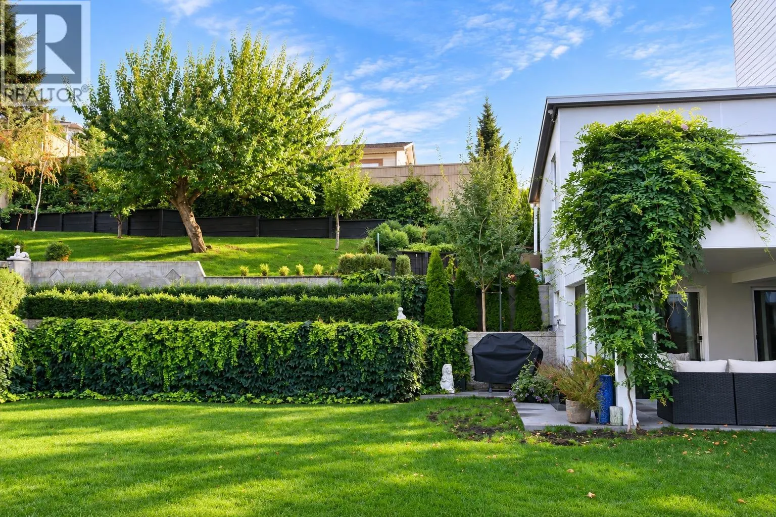 319 Carmel Crescent
