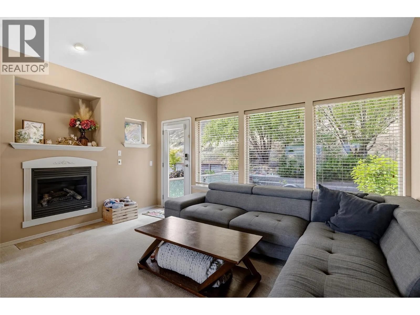 2060 Spyglass Way