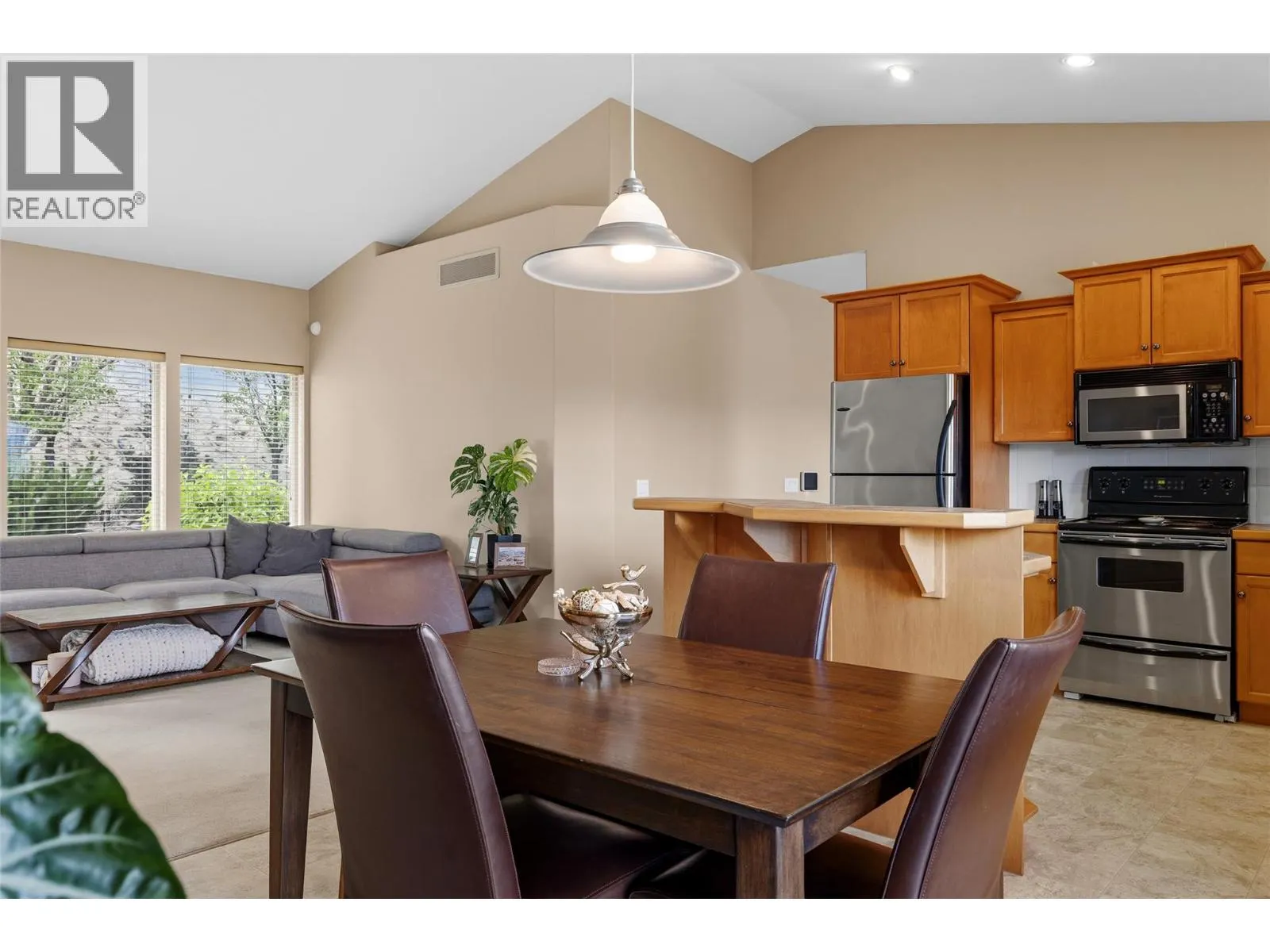 2060 Spyglass Way
