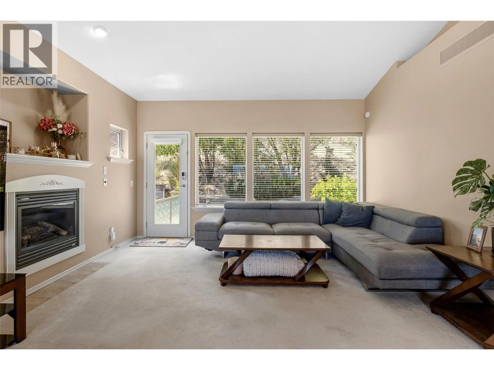 2060 Spyglass Way