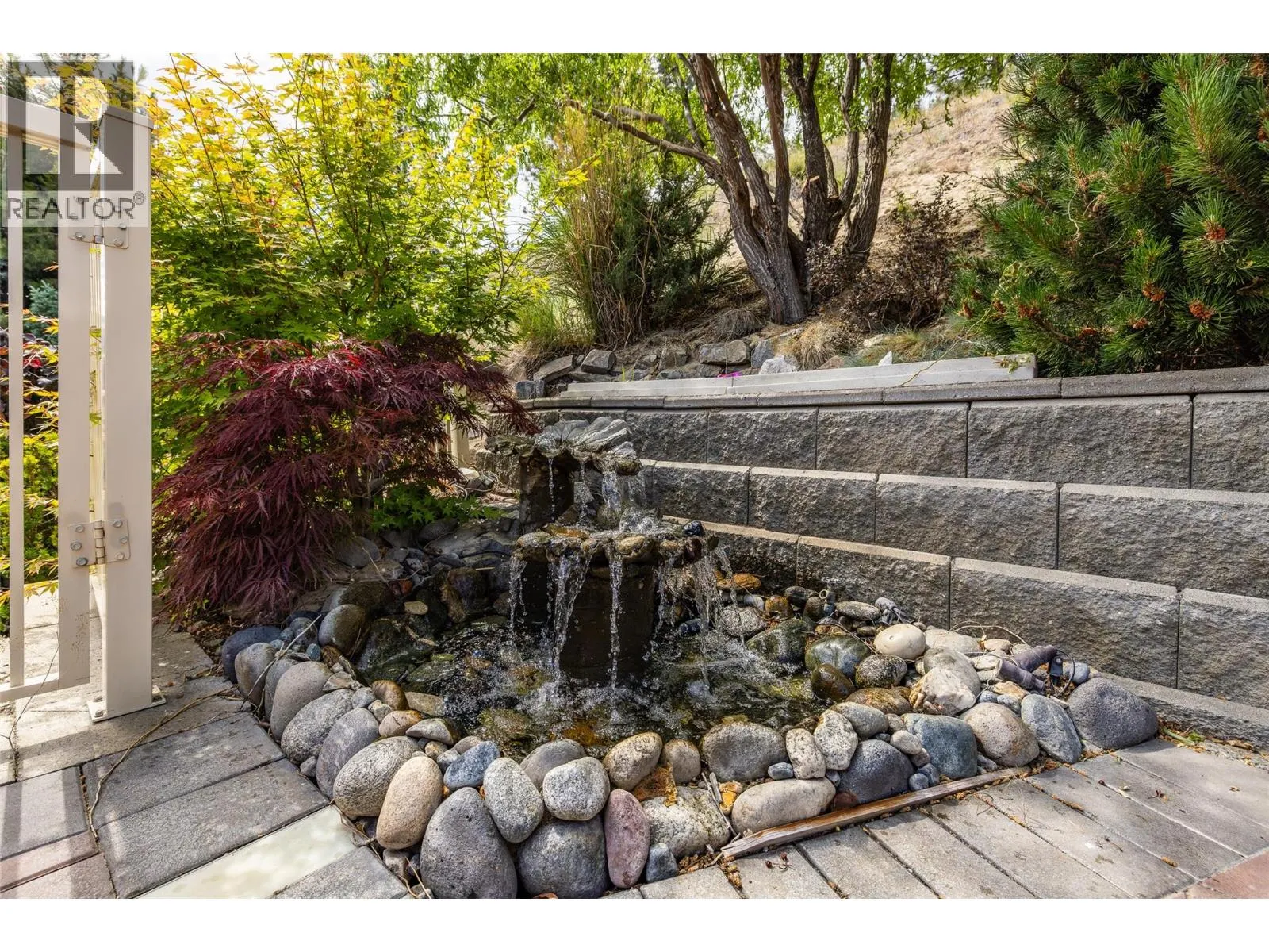 2060 Spyglass Way