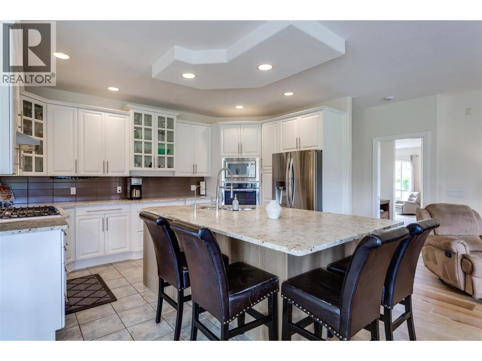 3080 Quail Crescent