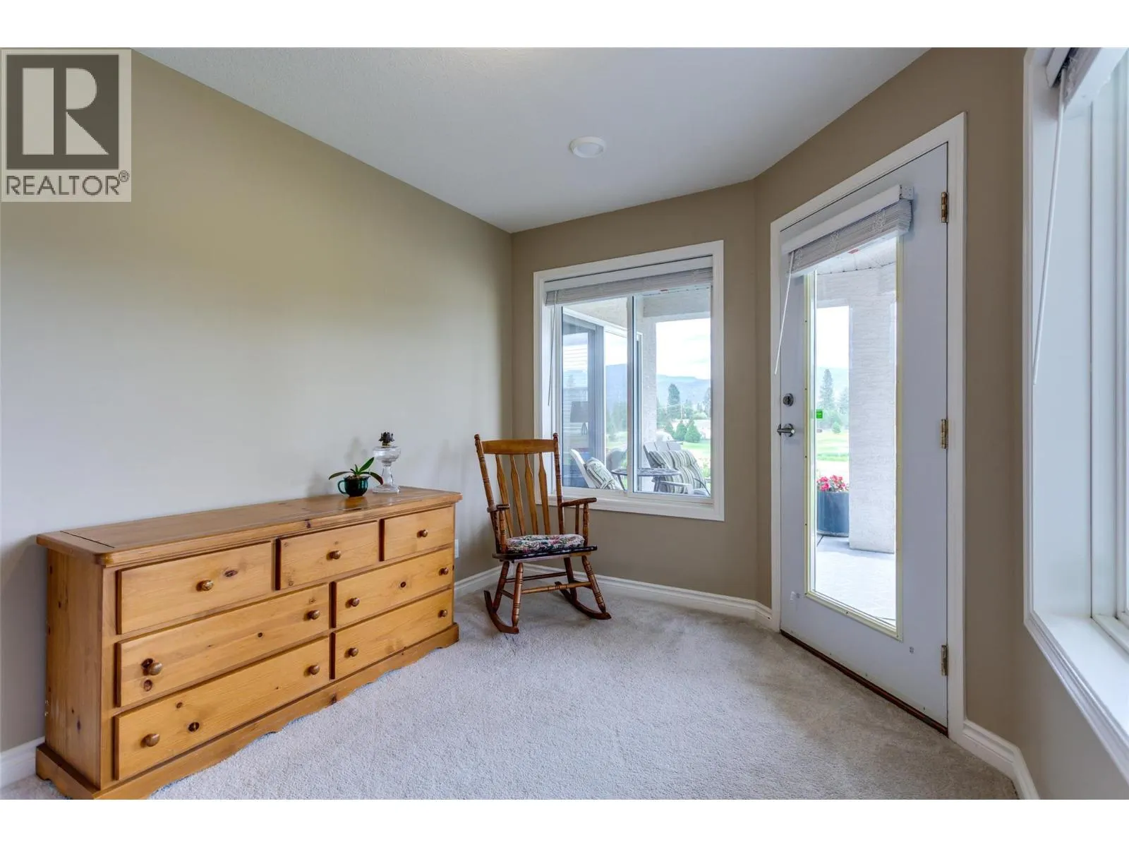 3080 Quail Crescent