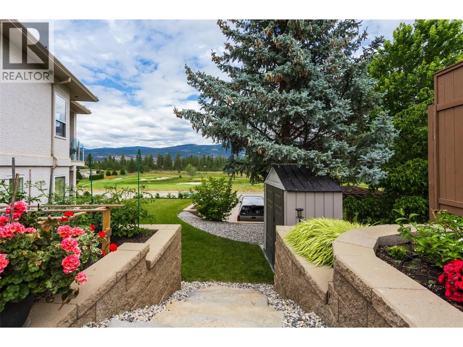 3080 Quail Crescent