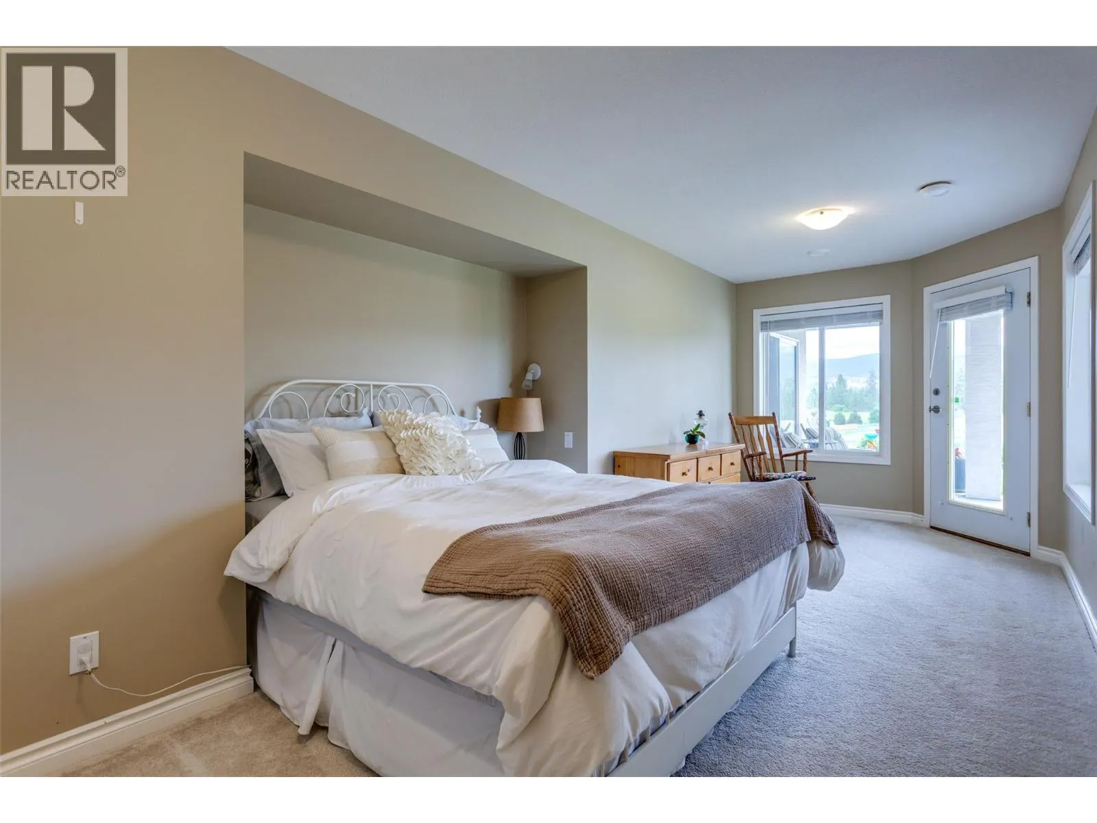 3080 Quail Crescent