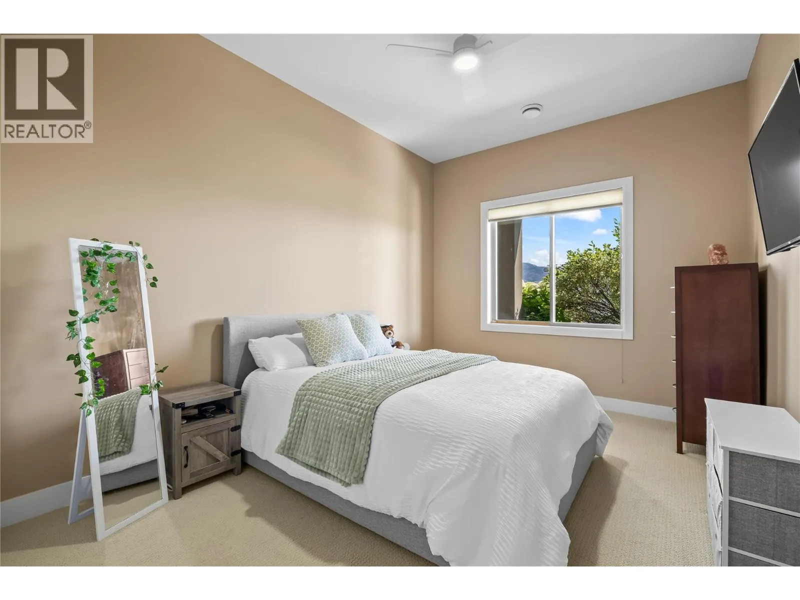 2240 Terrero Place